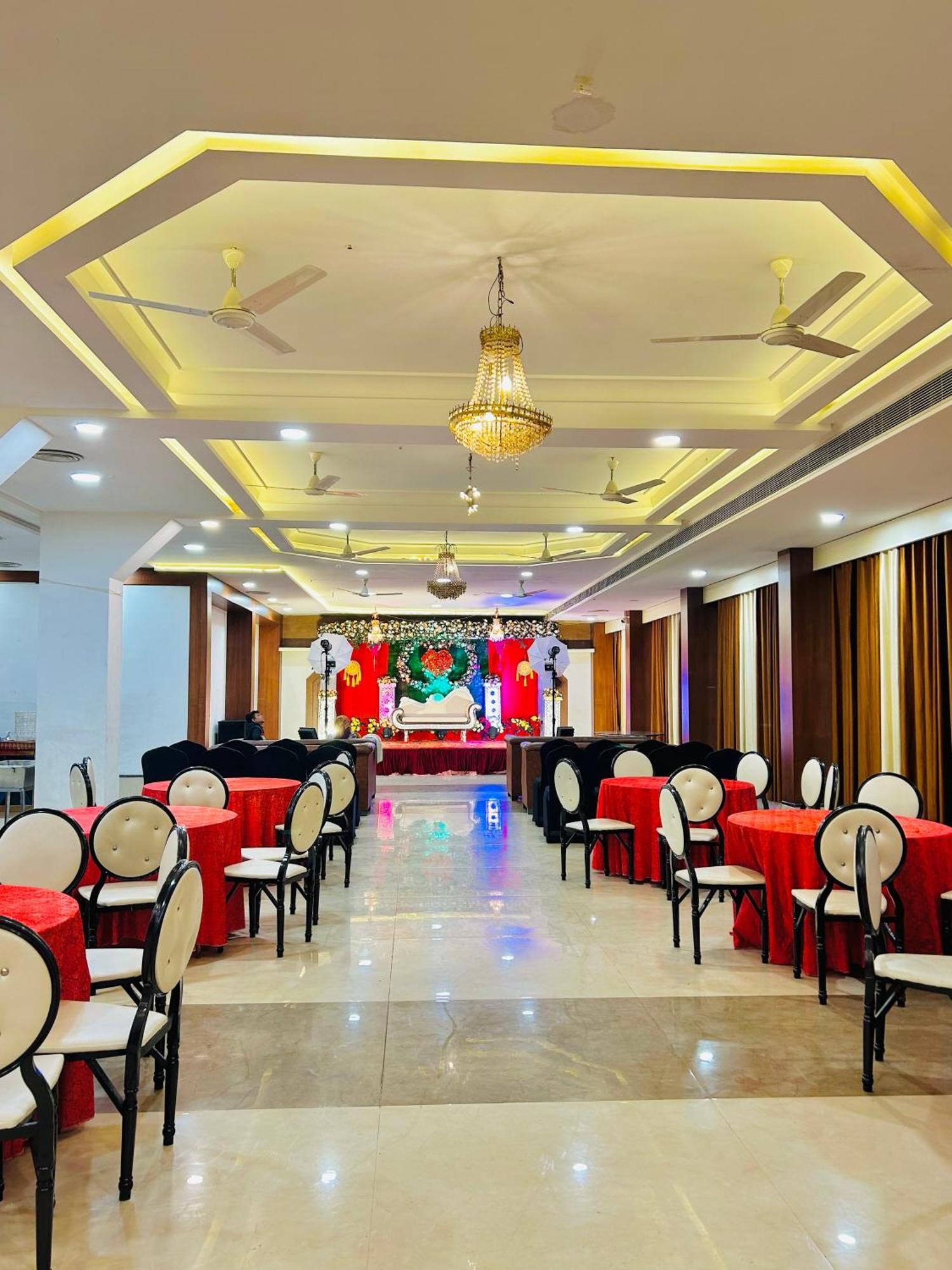 Krishnam Resort Jabalpur Eksteriør billede