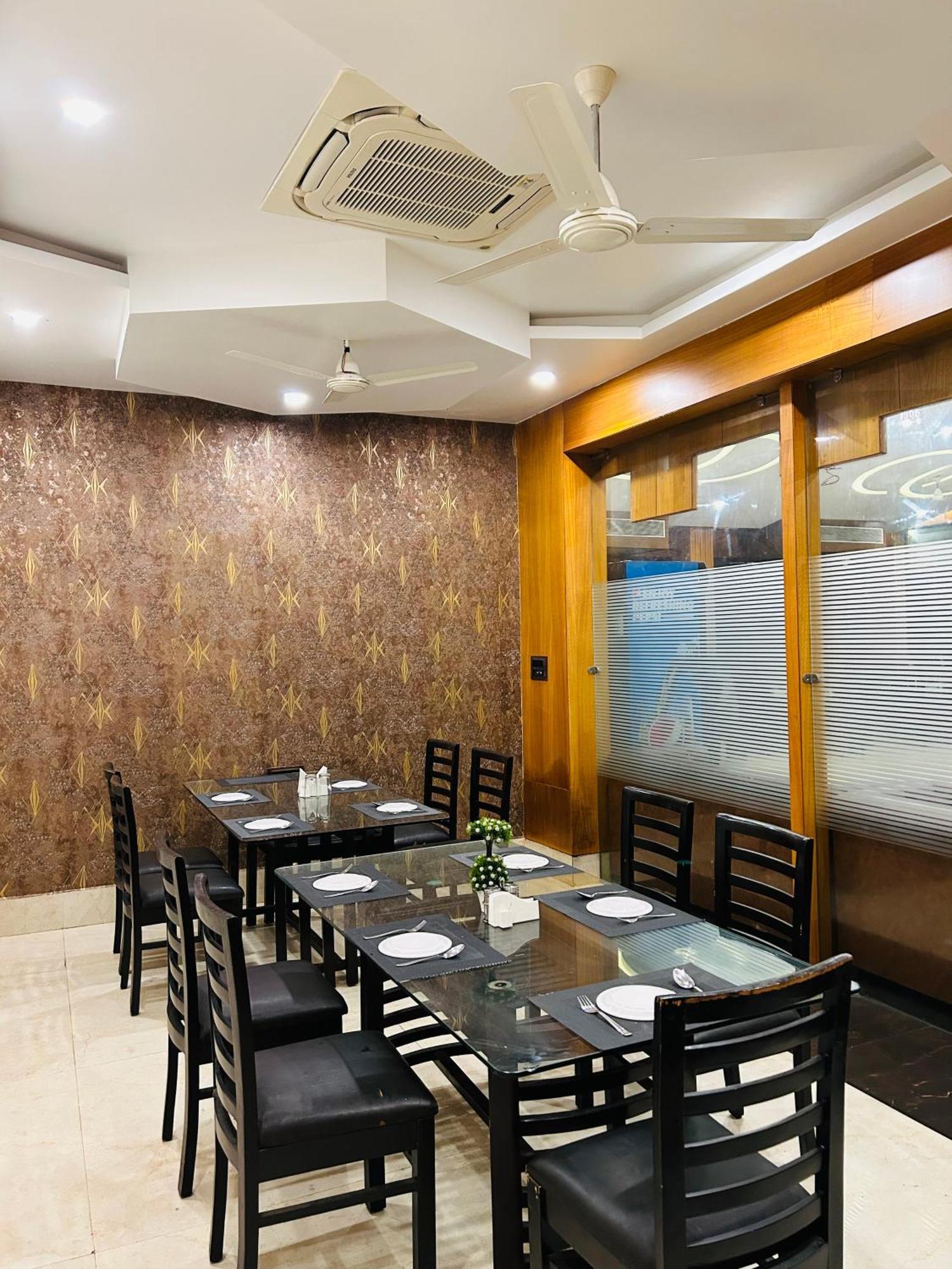 Krishnam Resort Jabalpur Eksteriør billede